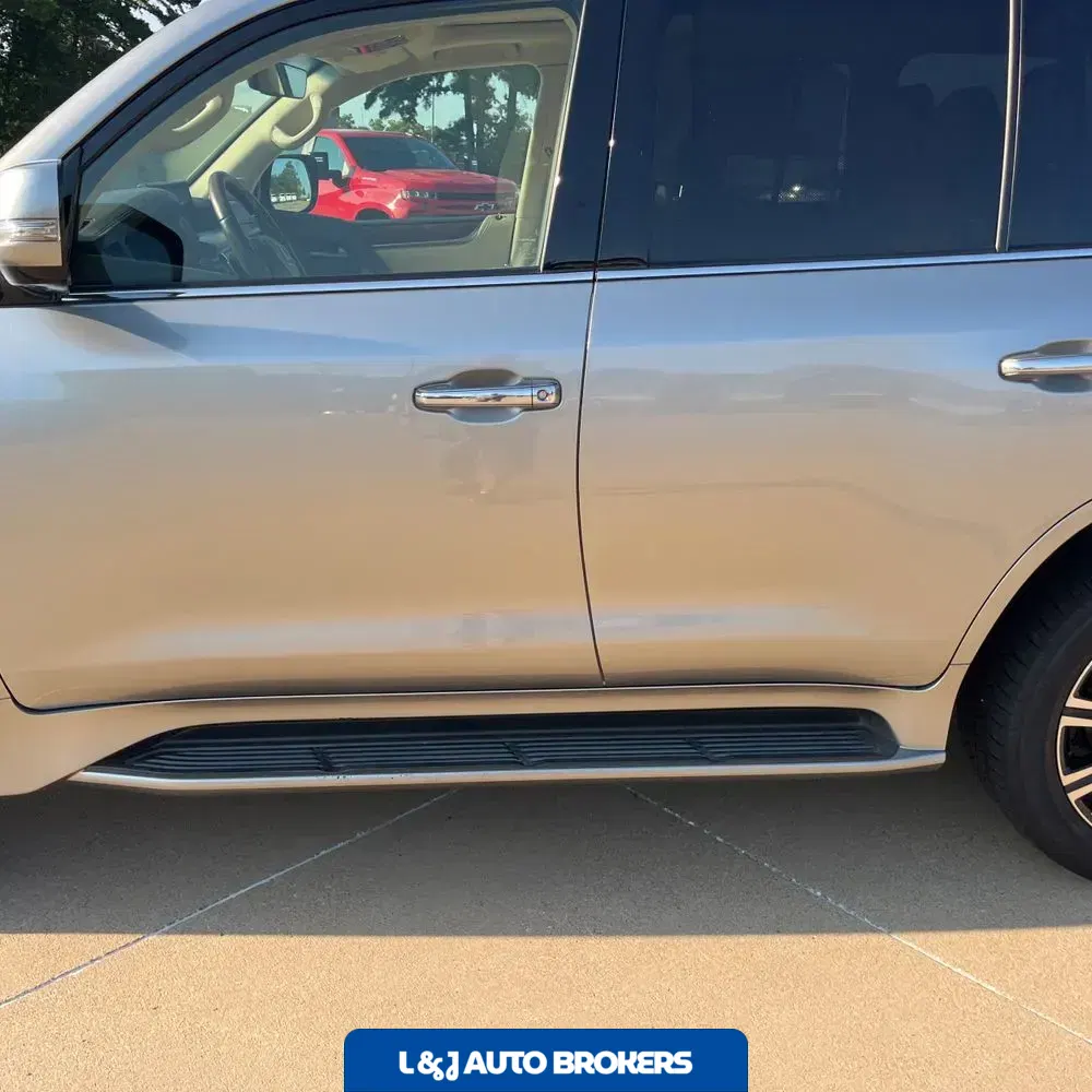 2020 Lexus LX 570 Three-Row