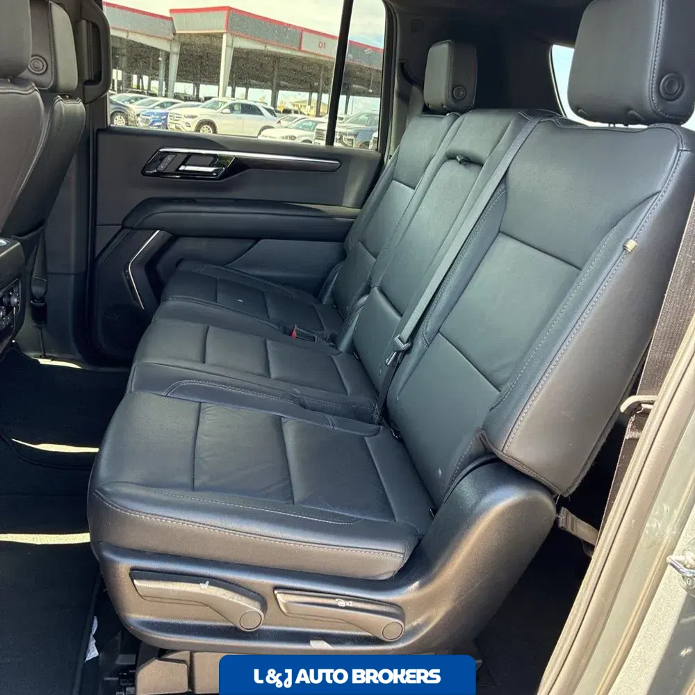 2025 Chevrolet Suburban Z71