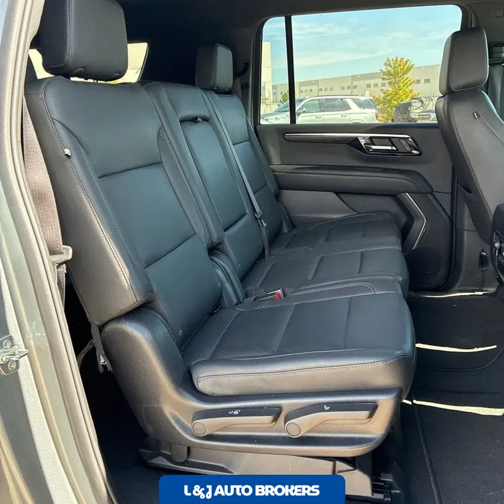 2025 Chevrolet Suburban Z71