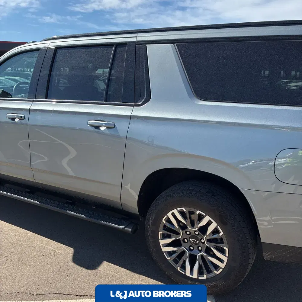 2025 Chevrolet Suburban Z71