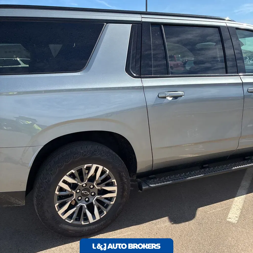 2025 Chevrolet Suburban Z71