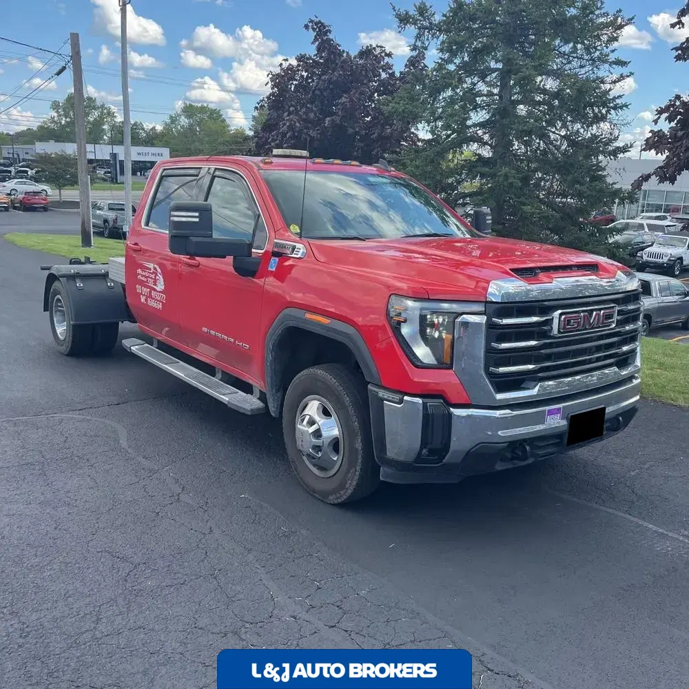 2025 GMC Sierra 3500HD CC SLE