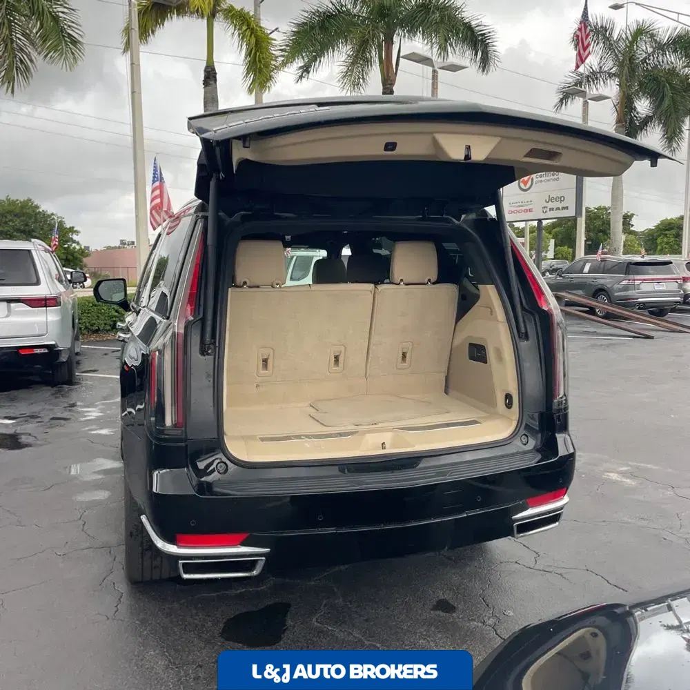 2023 Cadillac Escalade Premium Luxury