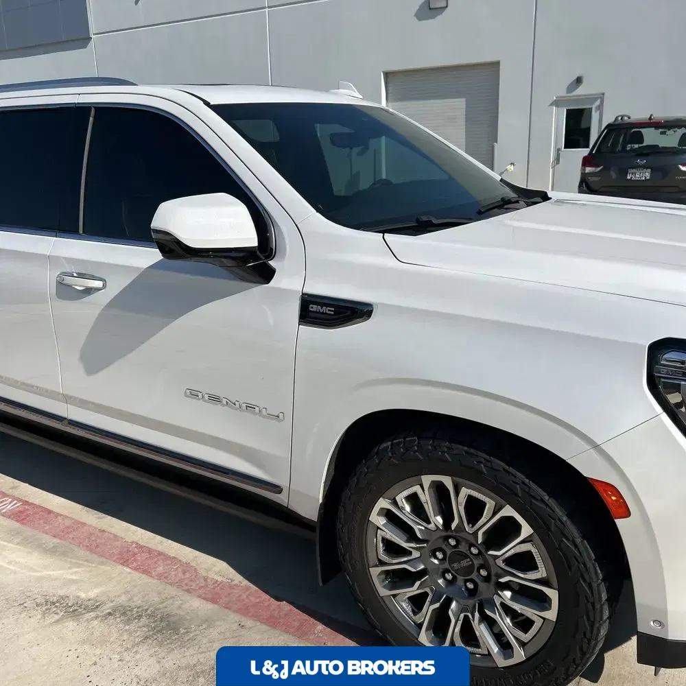 2023 GMC Yukon XL Denali Ultimate