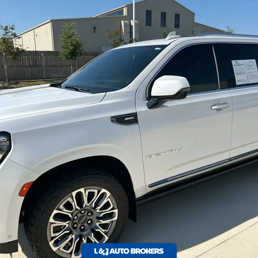 2023 GMC Yukon XL Denali Ultimate
