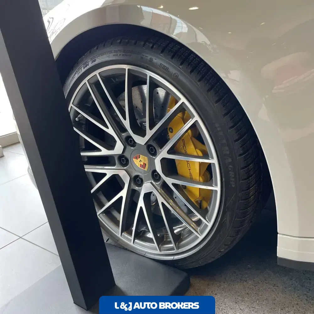 2024 Porsche 911 Turbo S