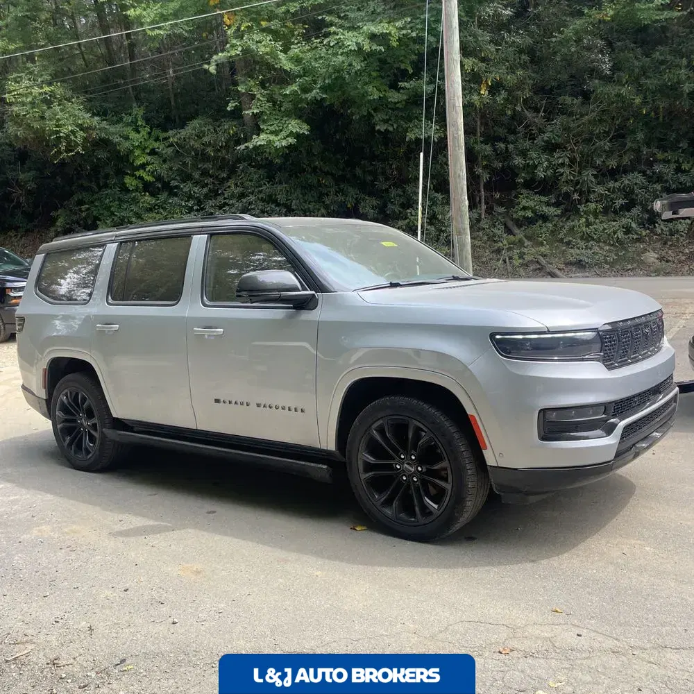 2023 Jeep Grand Wagoneer Series III 4D SUV 4WD