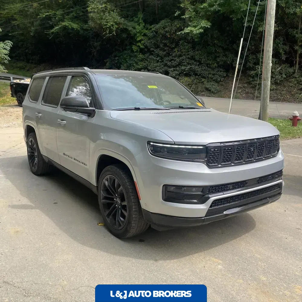 2023 Jeep Grand Wagoneer Series III 4D SUV 4WD