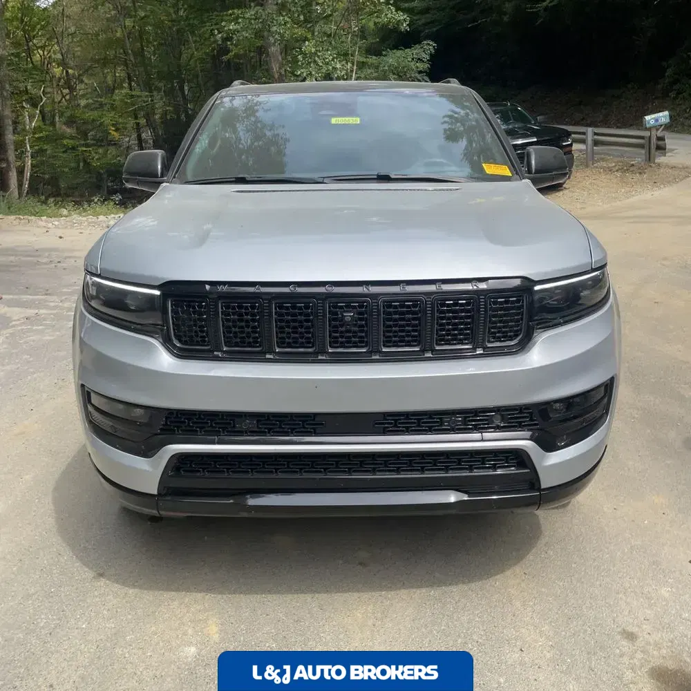 2023 Jeep Grand Wagoneer Series III 4D SUV 4WD