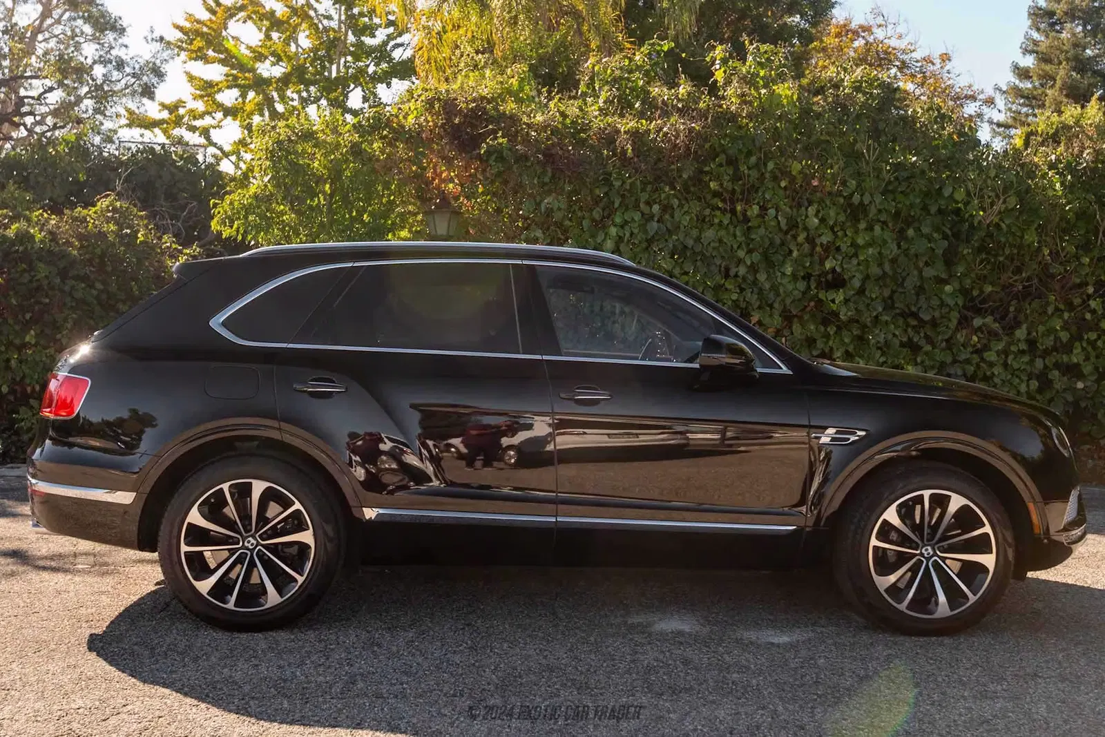 2017 Bentley Bentayga W12 First Edition