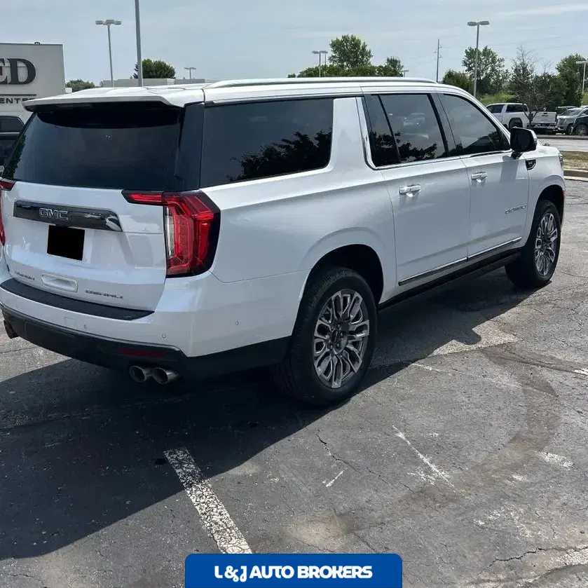2023 GMC Yukon XL Denali Ultimate