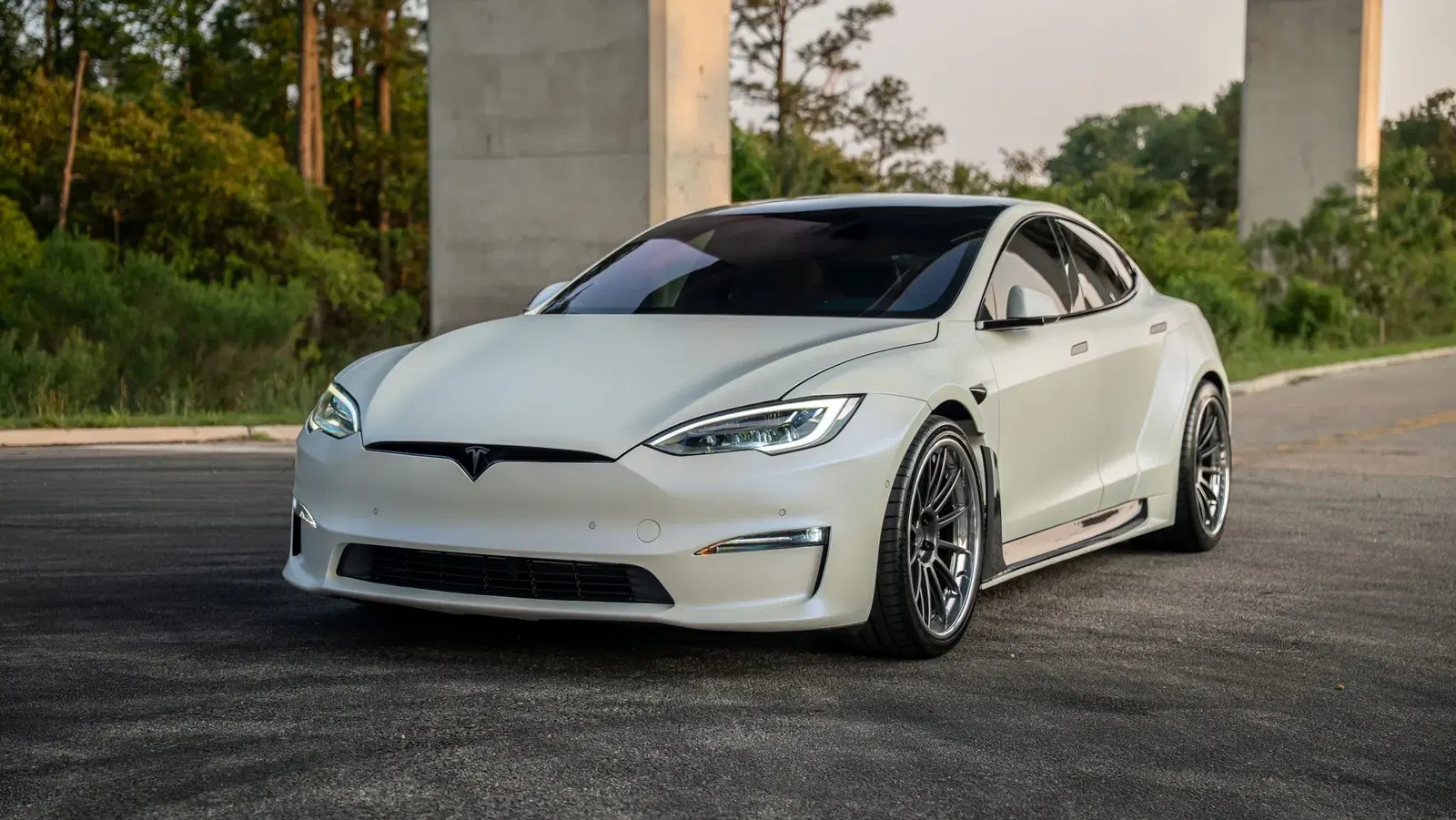 4,300-Mile 2021 Tesla Model S Plaid Unplugged Performance S-Apex