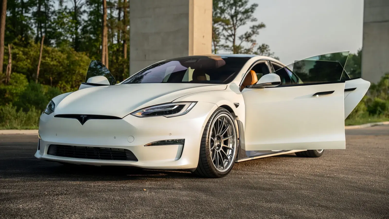 4,300-Mile 2021 Tesla Model S Plaid Unplugged Performance S-Apex