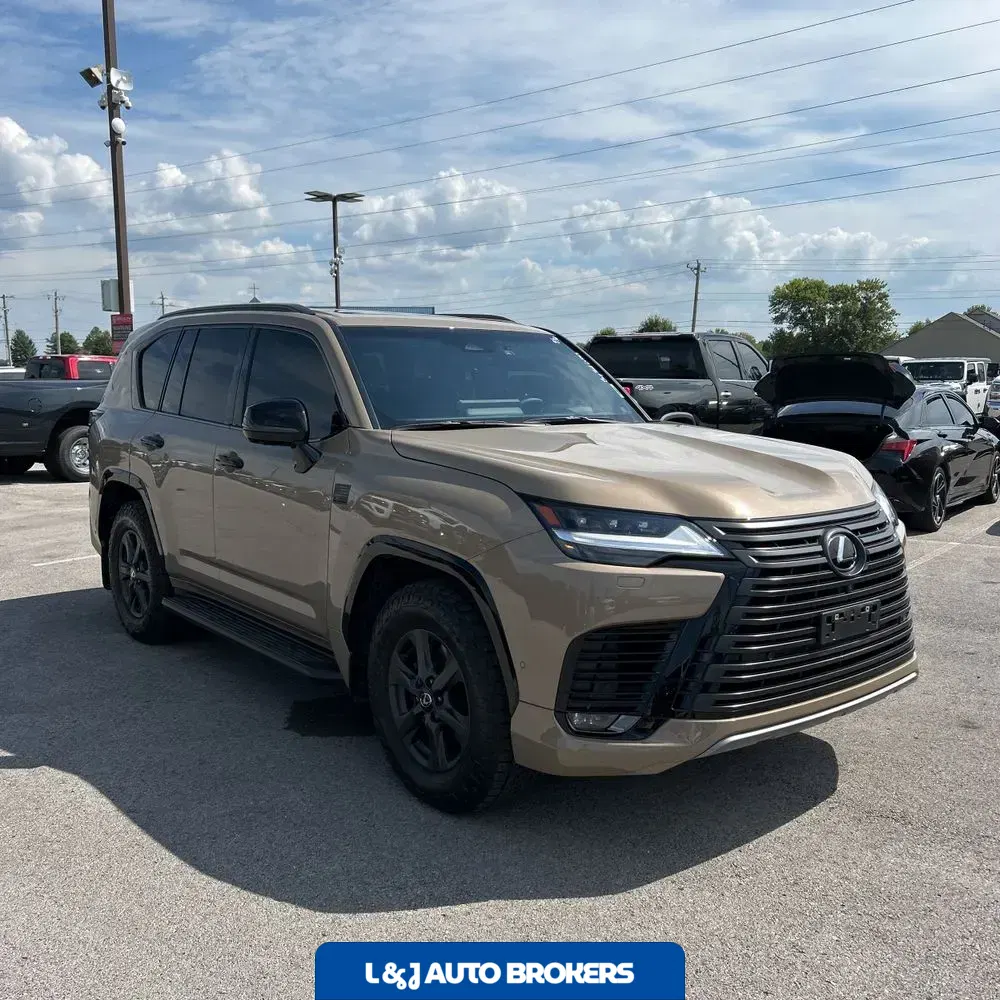 2025 Lexus LX 700h Overtrail