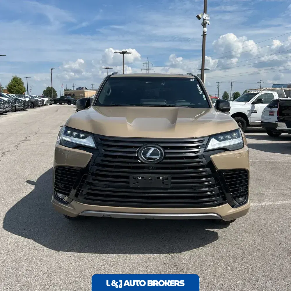 2025 Lexus LX 700h Overtrail
