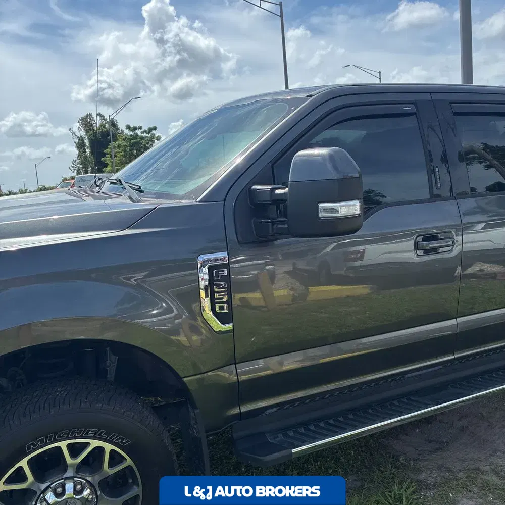 2020 Ford F-250 Super Duty Lariat