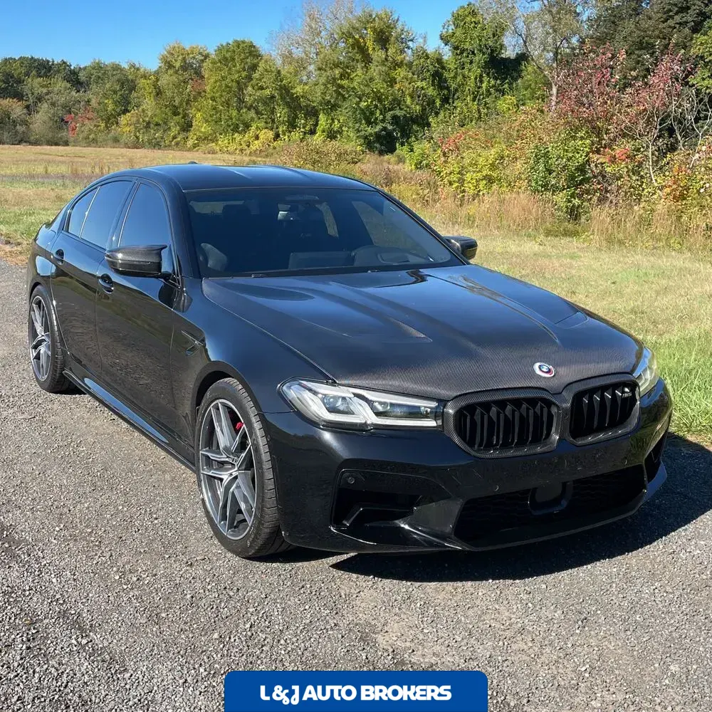 2022 BMW M5 Base