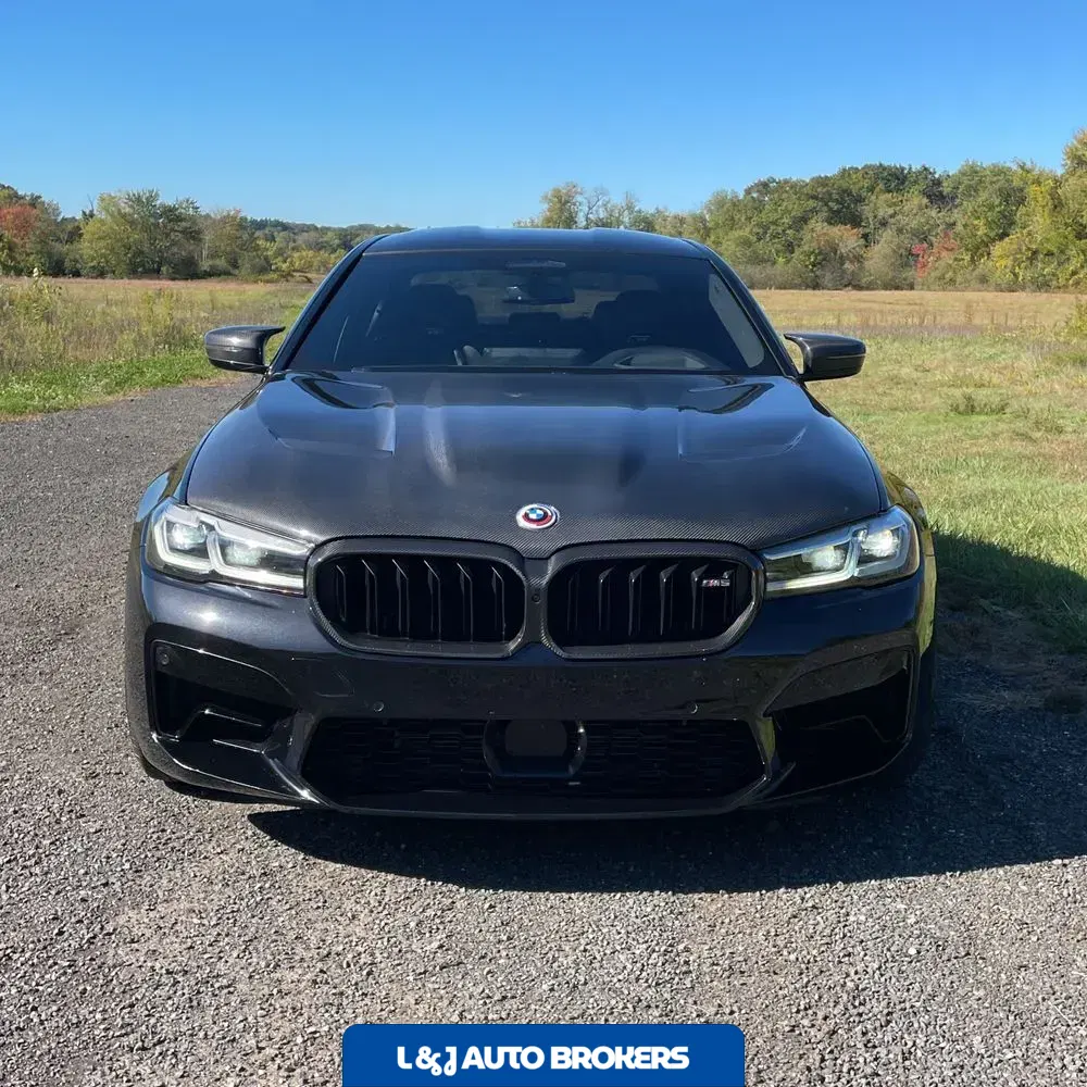 2022 BMW M5 Base