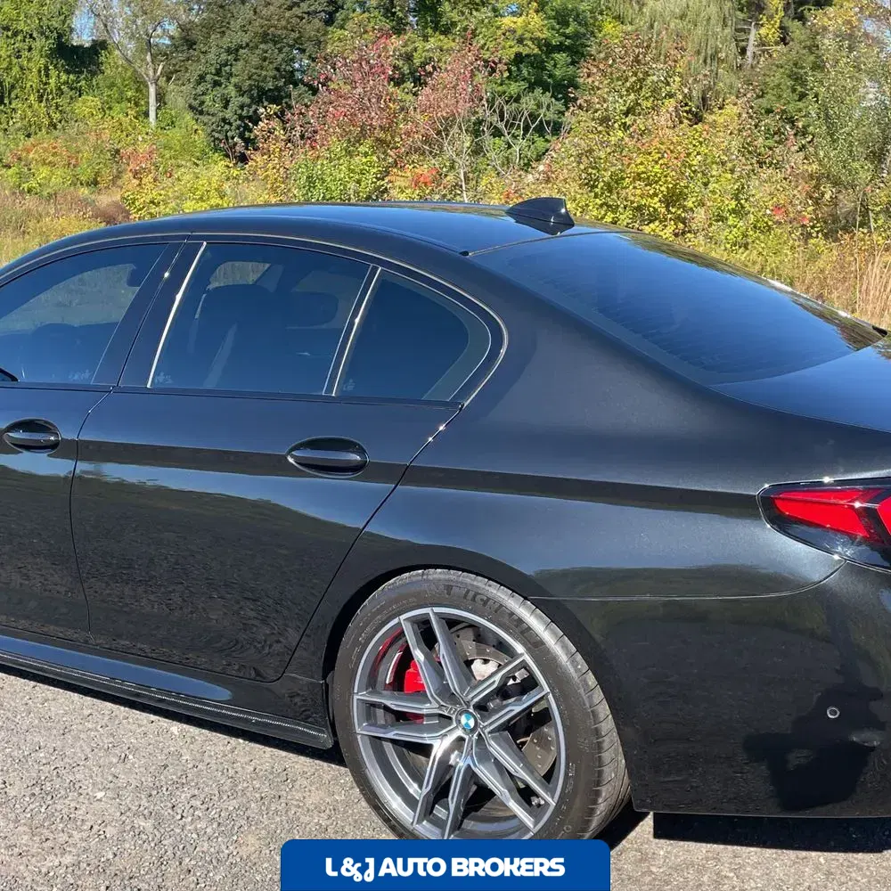 2022 BMW M5 Base