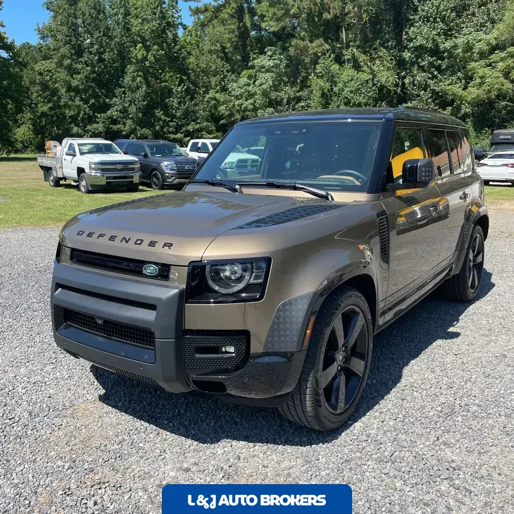 2025 Land Rover Defender 110 X-Dyn SE P400