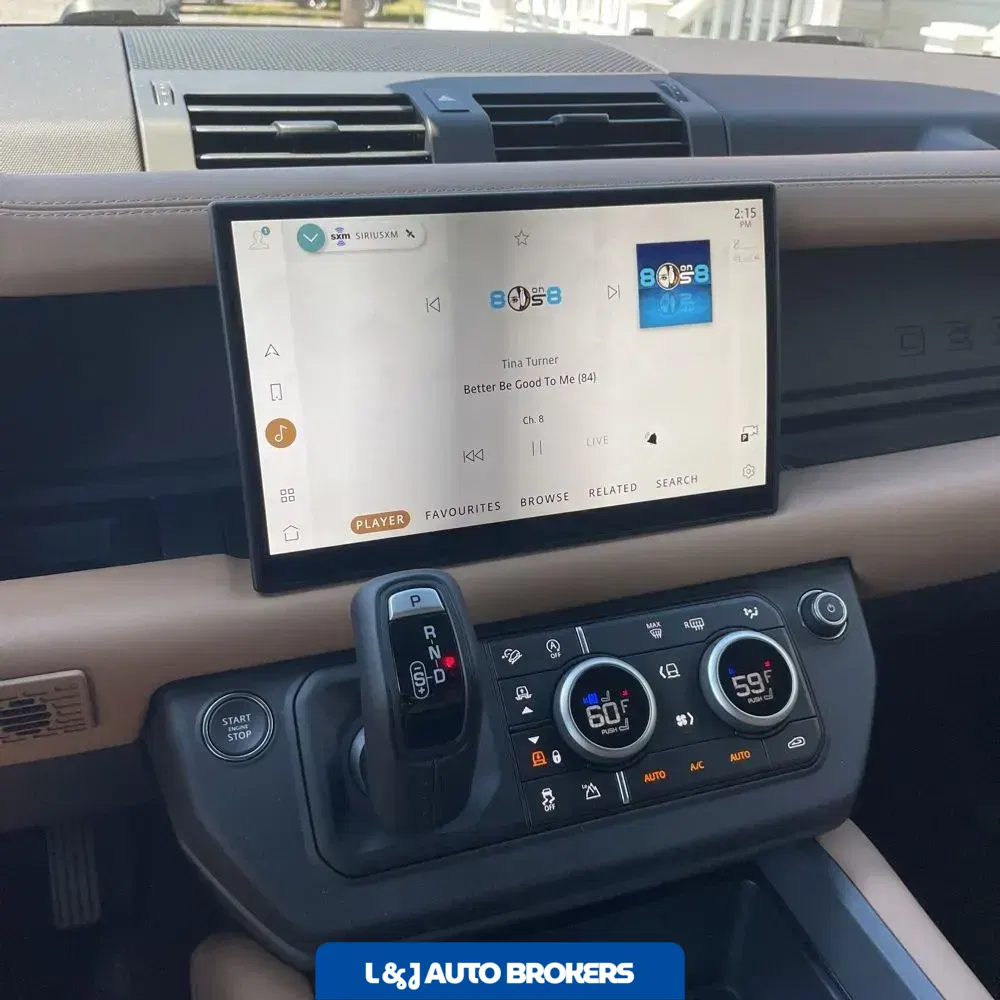 2025 Land Rover Defender 110 X-Dyn SE P400