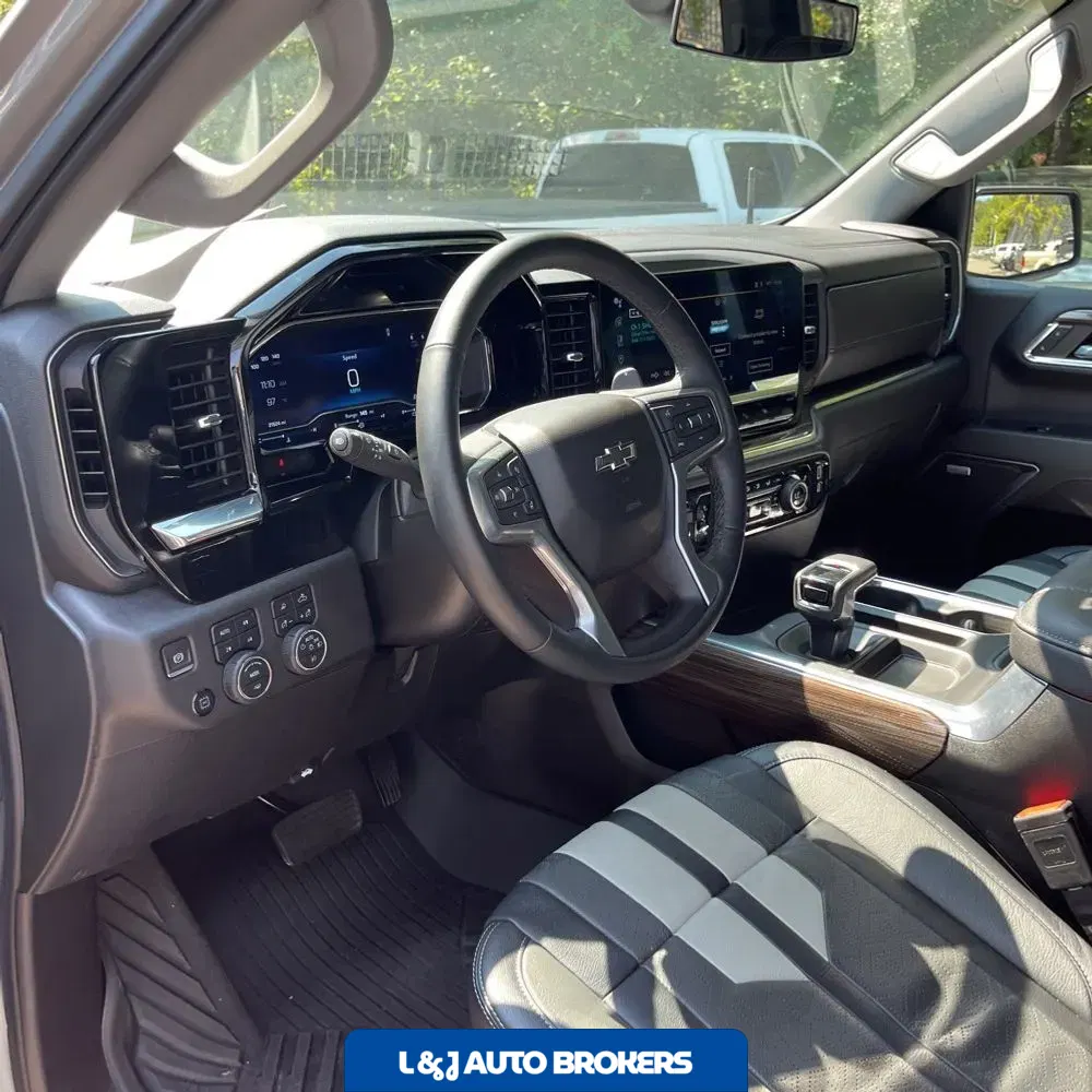 2023 Chevrolet Silverado 1500 RST