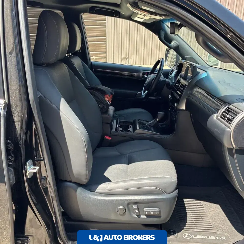 2023 Lexus GX 460 Base