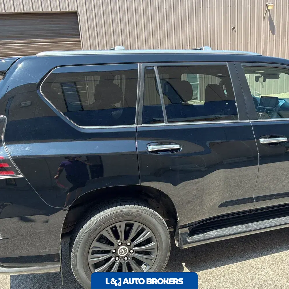 2023 Lexus GX 460 Base
