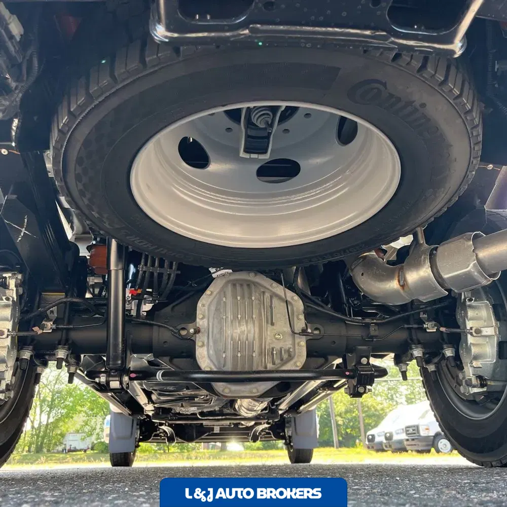 2025 Ford F-450 Super Duty Platinum
