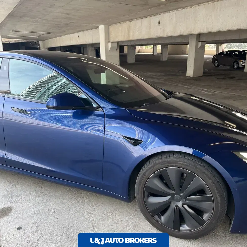 2021 Tesla Model S Plaid