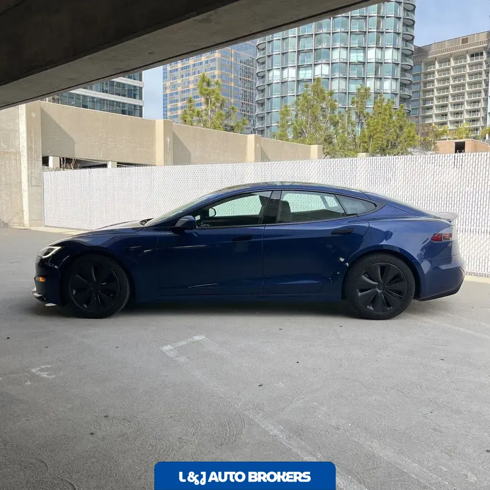 2021 Tesla Model S Plaid
