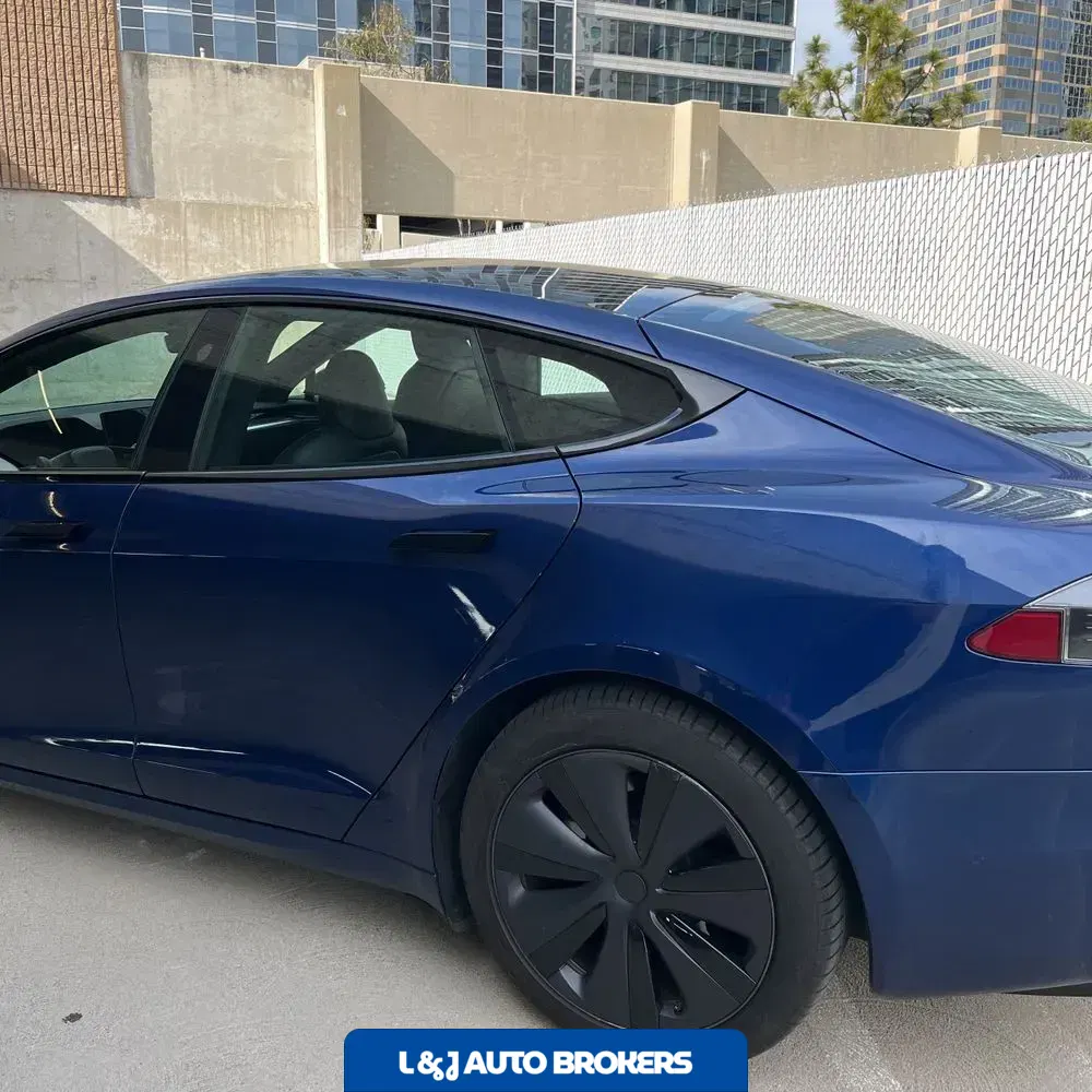 2021 Tesla Model S Plaid