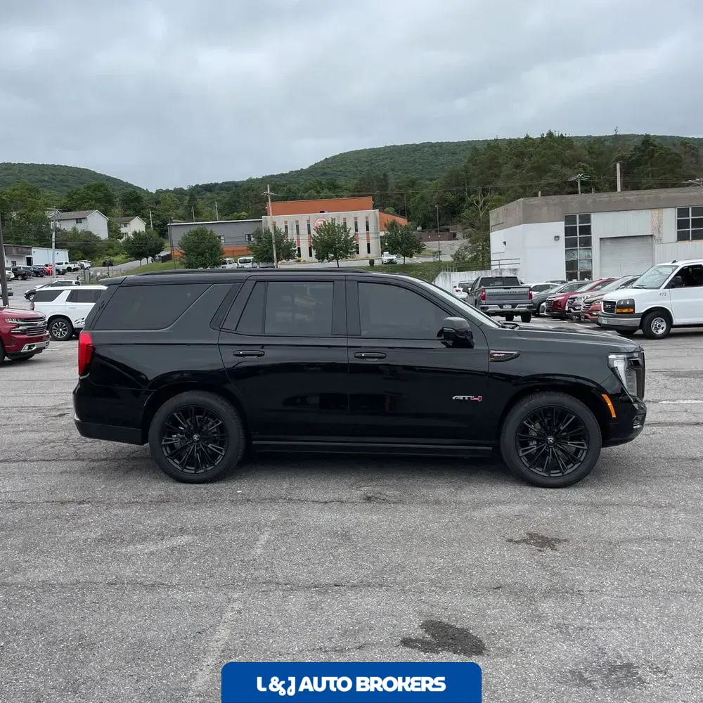 2025 GMC Yukon AT4 Ultimate