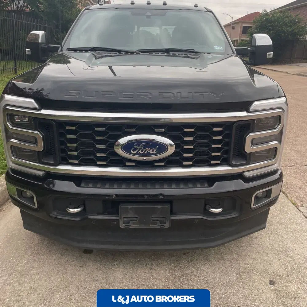 2023 Ford F-350 Super Duty Platinum