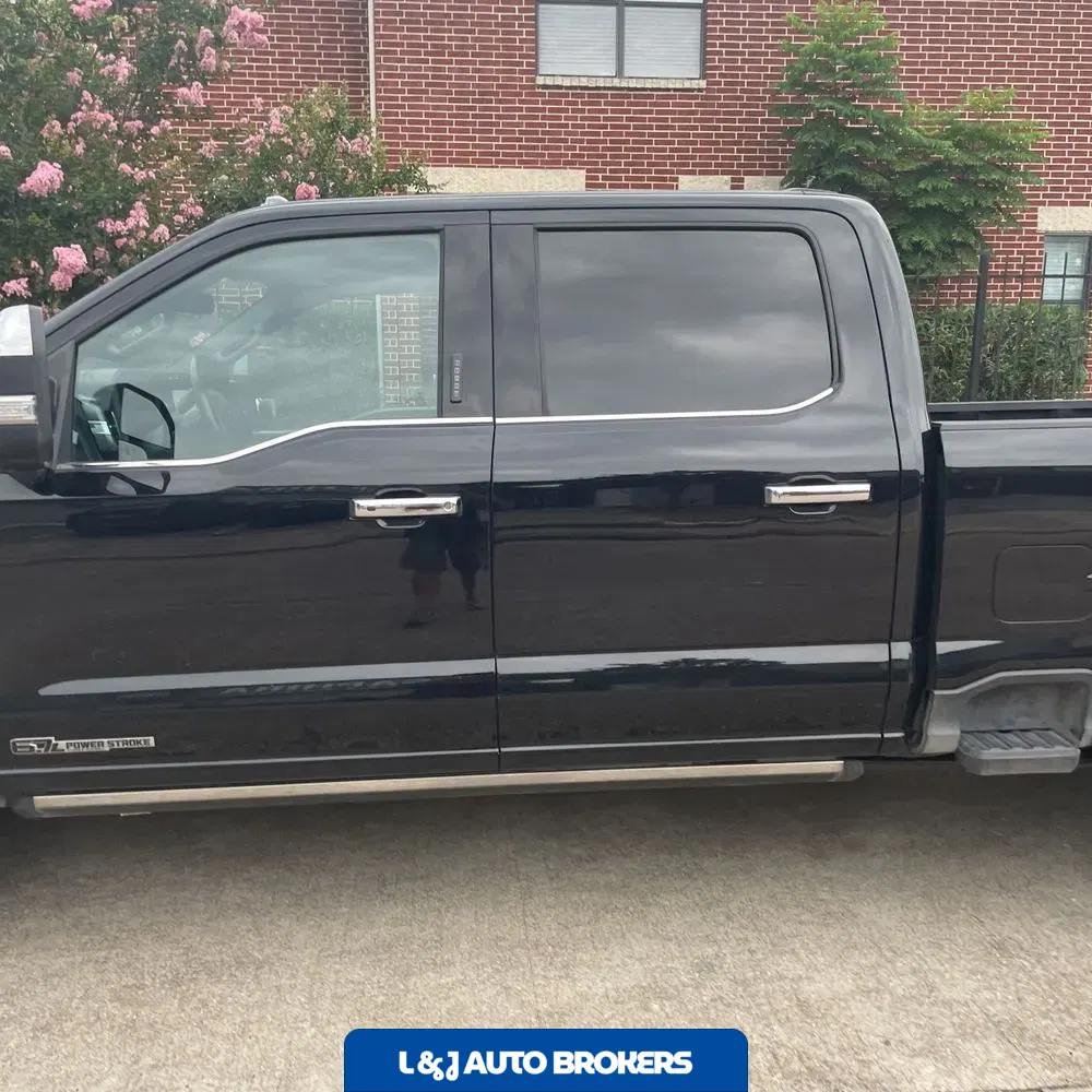 2023 Ford F-350 Super Duty Platinum