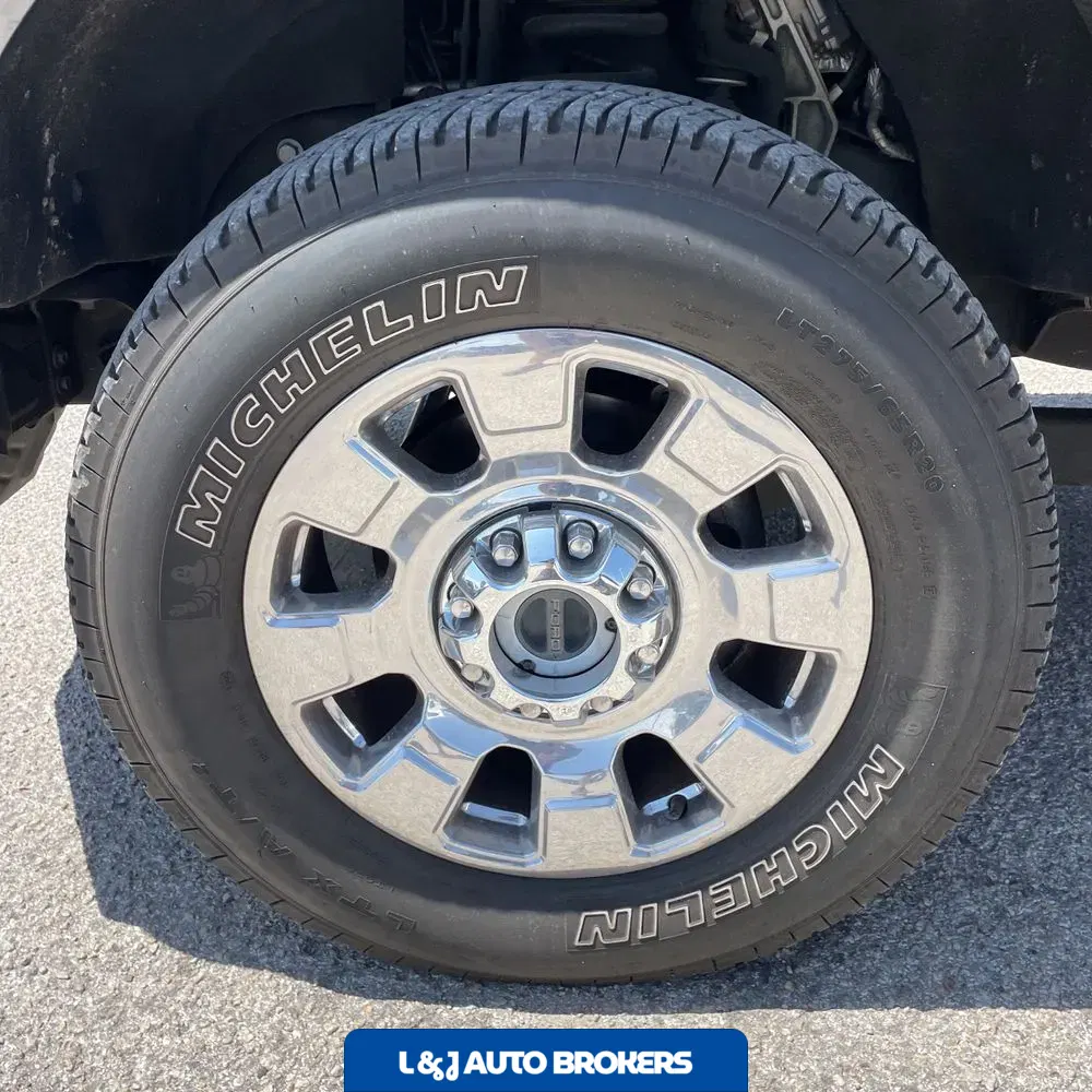 2024 Ford F-350 Super Duty Lariat
