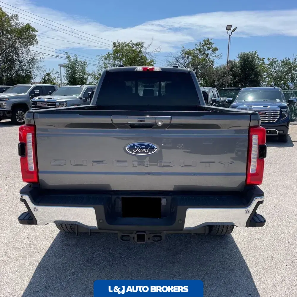 2024 Ford F-350 Super Duty Lariat