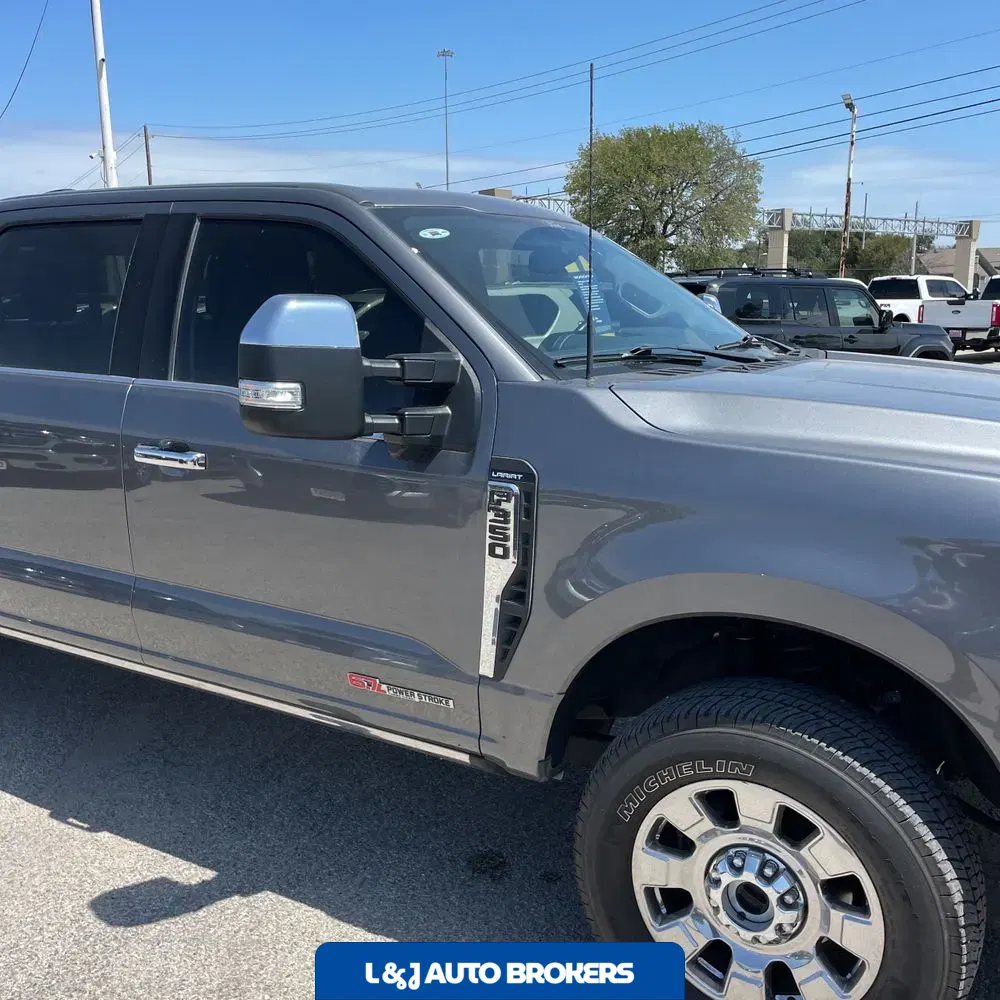 2024 Ford F-350 Super Duty Lariat