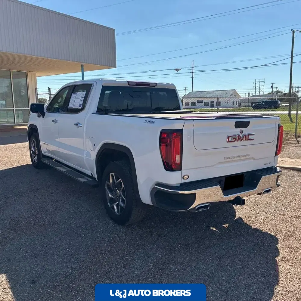 2024 GMC Sierra 1500 SLT