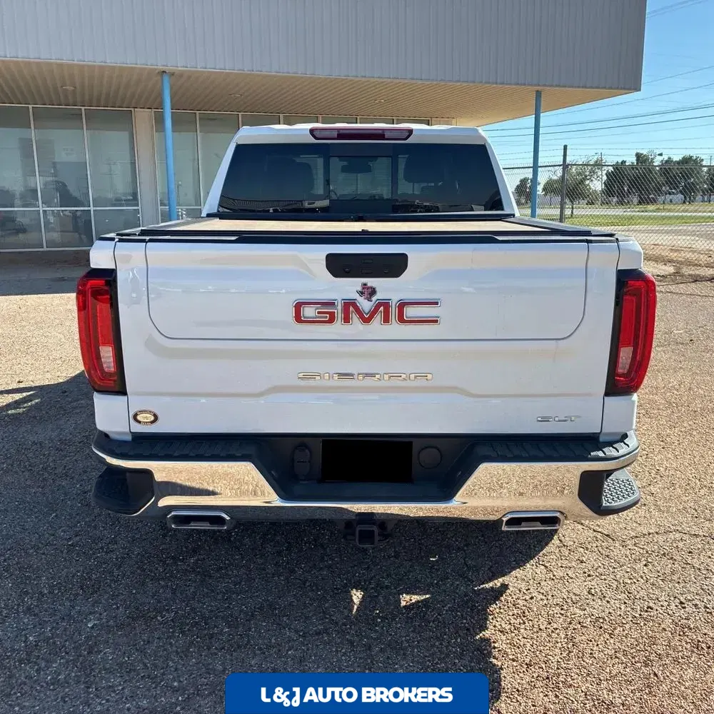 2024 GMC Sierra 1500 SLT