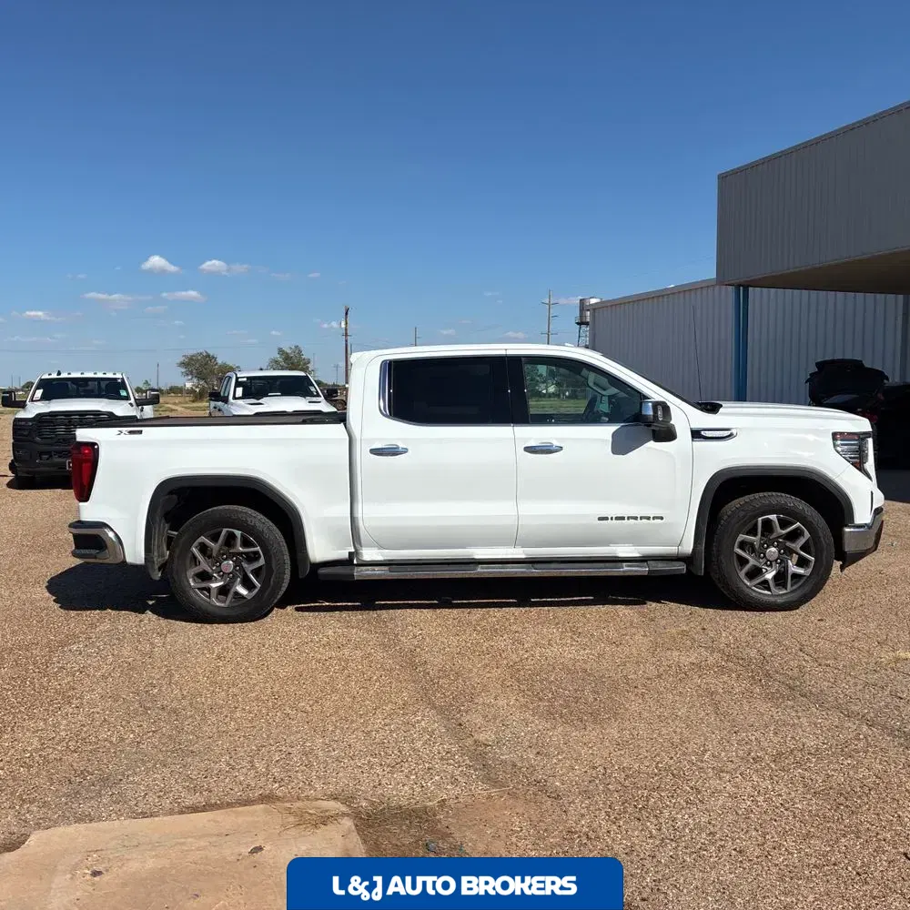 2024 GMC Sierra 1500 SLT