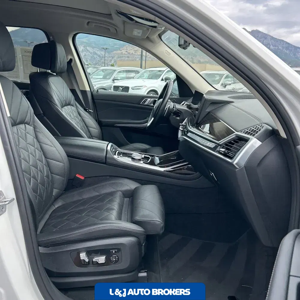 2024 BMW X7 XDrive40i