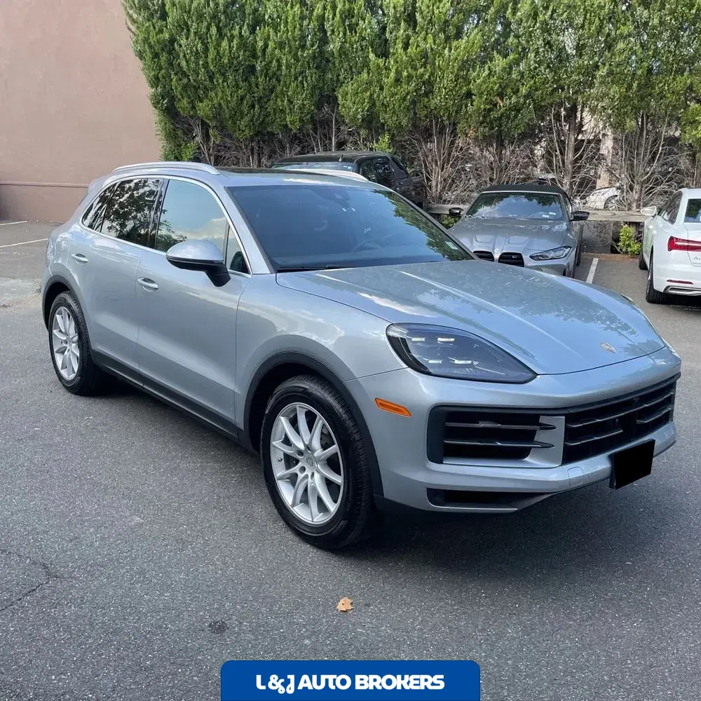 2024 Porsche Cayenne Base