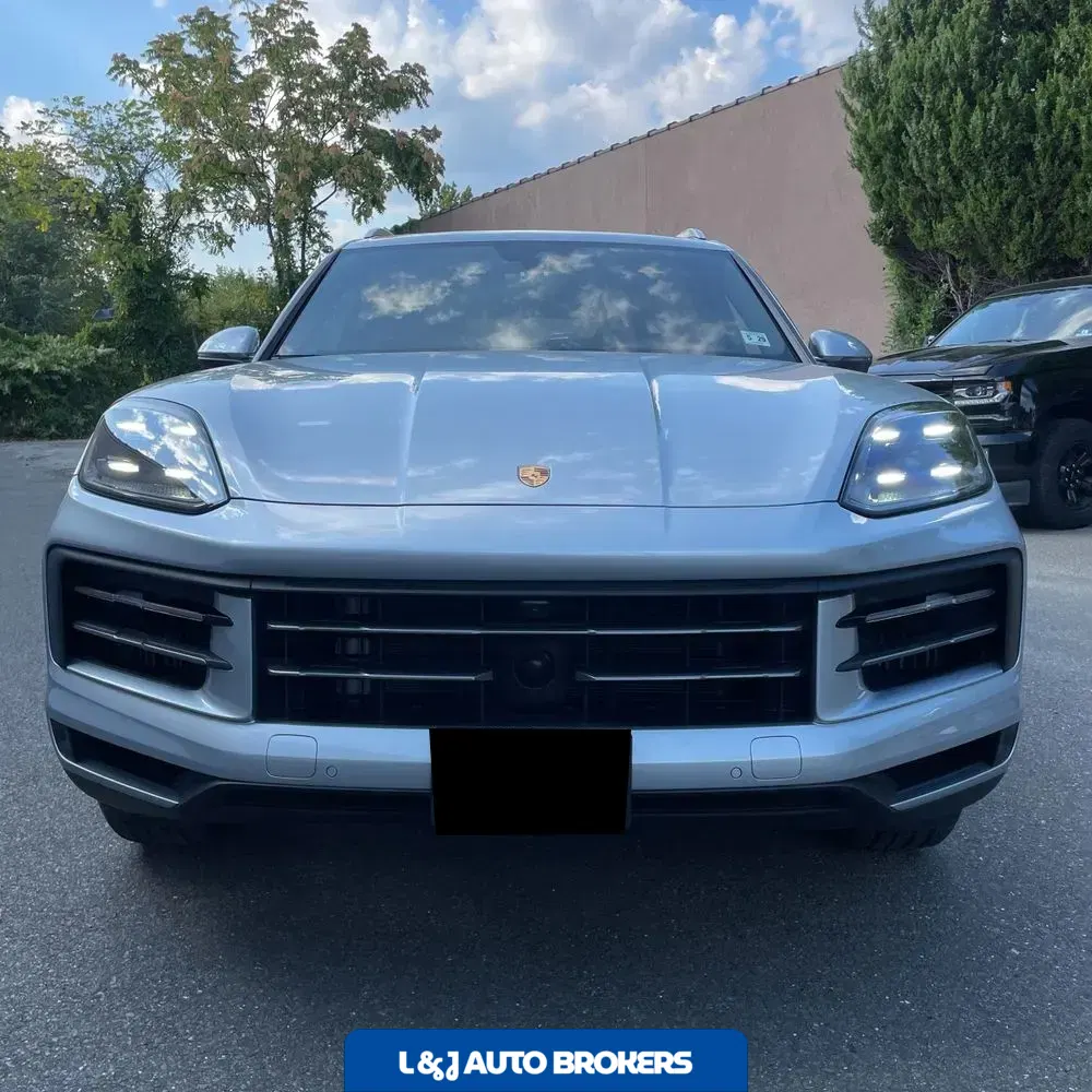 2024 Porsche Cayenne Base