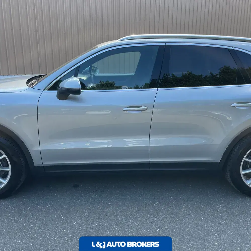 2024 Porsche Cayenne Base