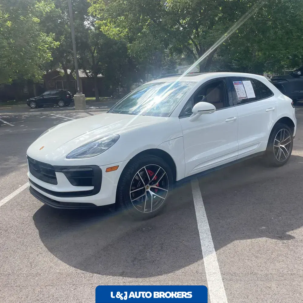 2023 Porsche Macan S