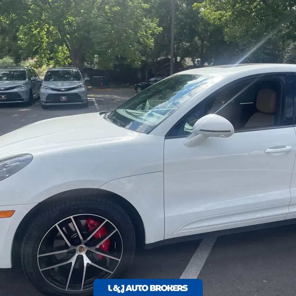 2023 Porsche Macan S