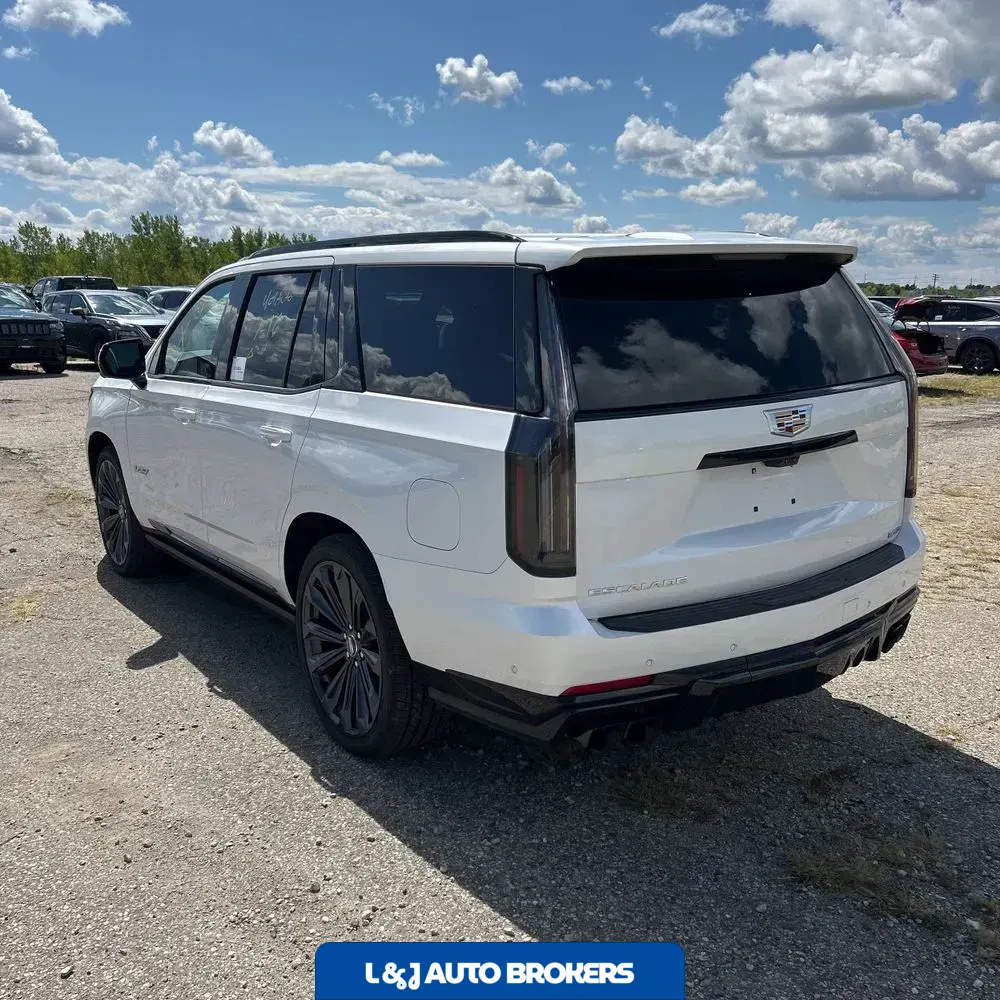 2025 Cadillac Escalade V-Sport