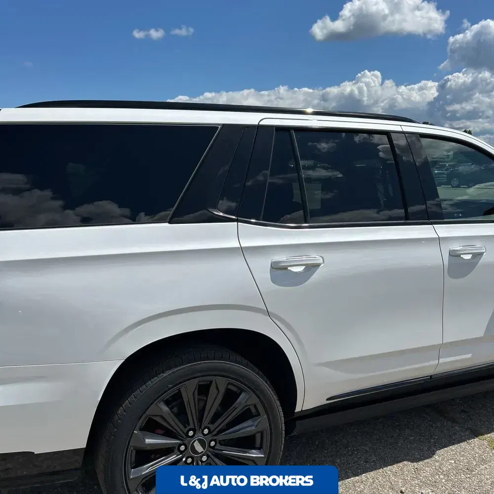 2025 Cadillac Escalade V-Sport