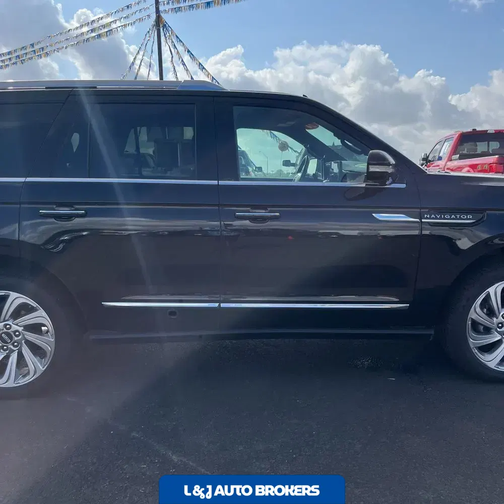 2024 Lincoln Navigator Premiere